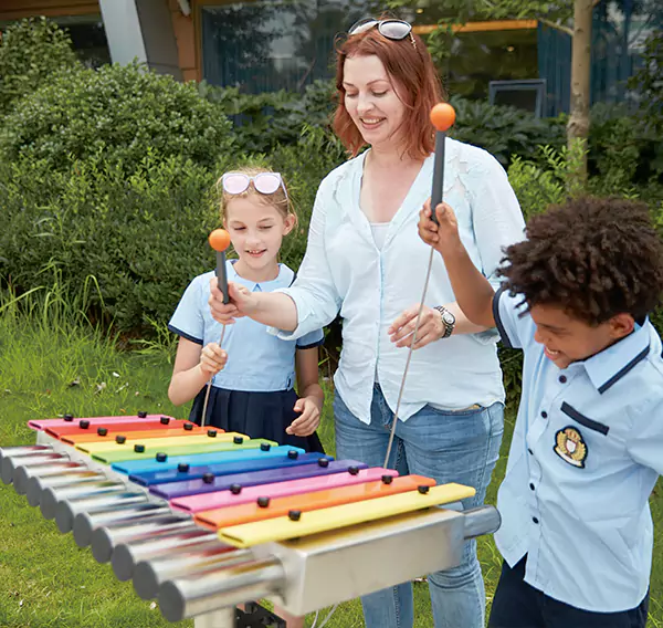 Playground infantil em interior